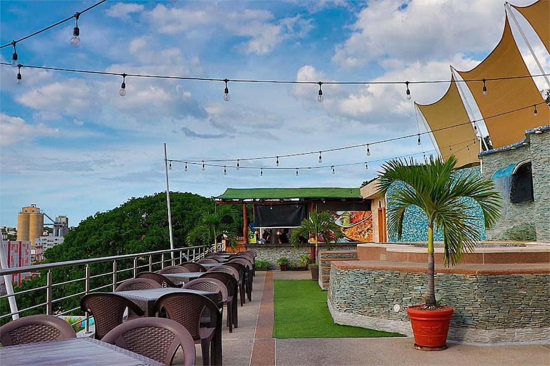 Hotel Alto Mar Catia La Mar Exterior foto